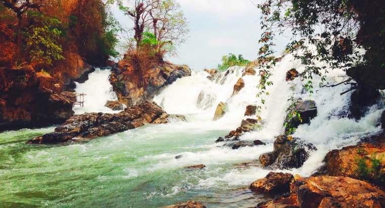 Li Phi Waterfall