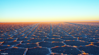 Lever de soleil sur le Salar de Uyuni