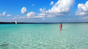 Bacalar sailing catamaran lagune