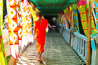 moine temple chiang mai thailande
